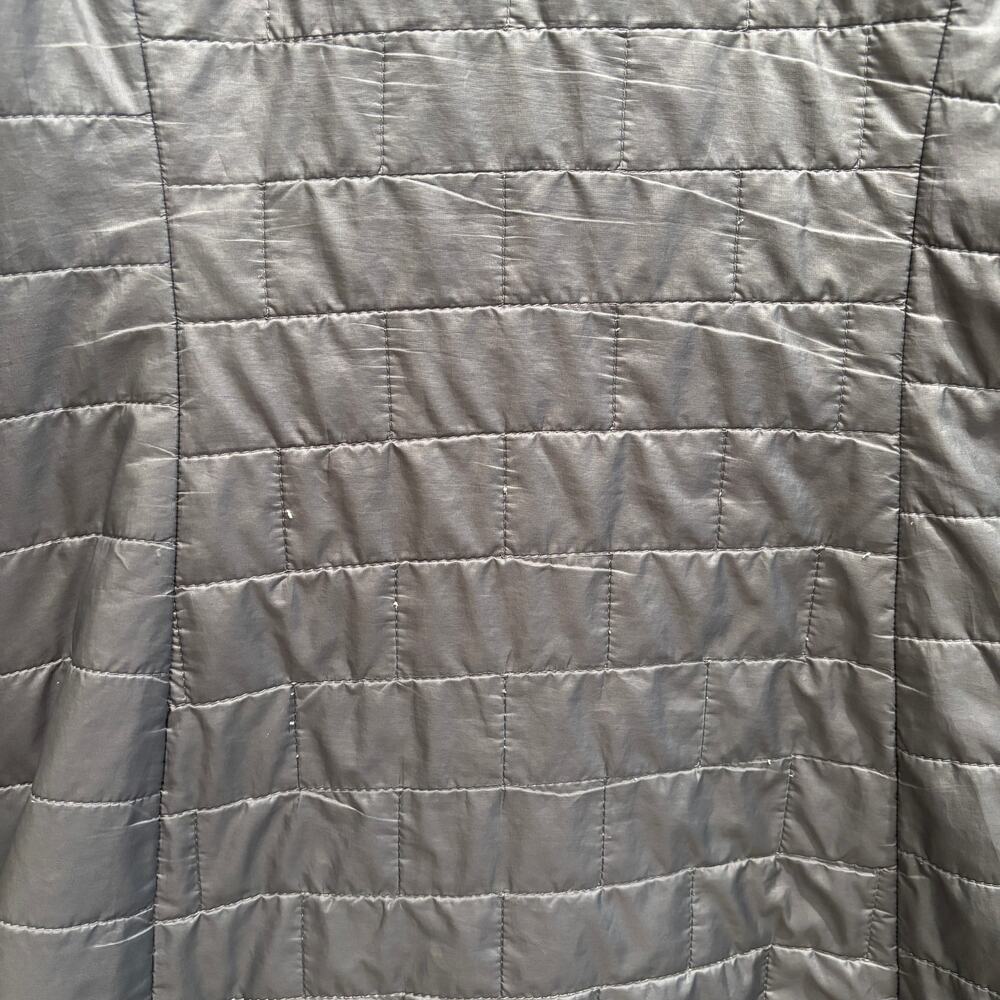 Patagonia Women’s Nano Puff Parka Silver Grey - Size: Small - Picture 8 of 13